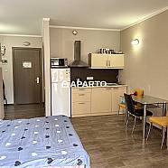80 ლარი ღამე, ბინა დღიურად