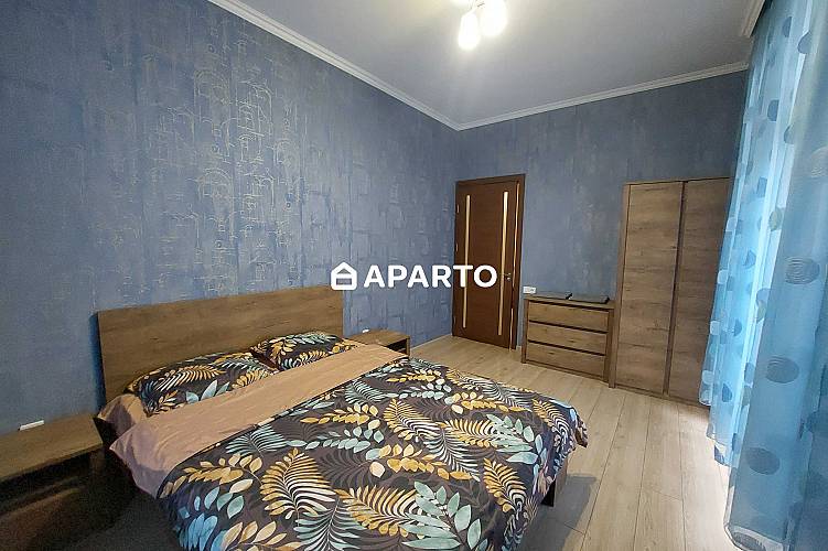 120 ლარი ღამე, ბინა დღიურად