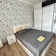 100 ლარი ღამე, ბინა დღიურად