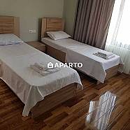 300 ლარი ღამე, ბინა დღიურად